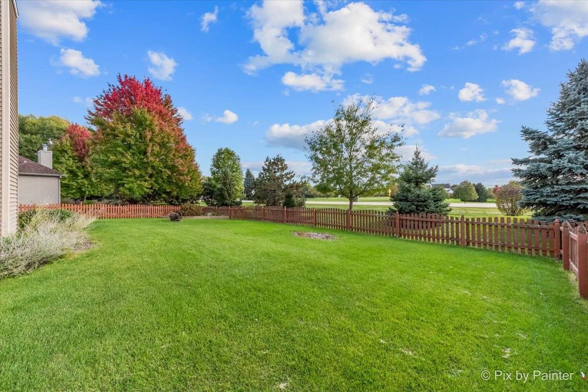 Elburn, IL 60119,861 Independence AVE