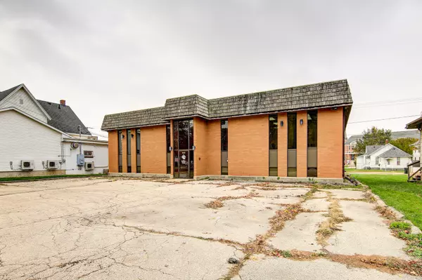 603 1st AVE, Sterling, IL 61081