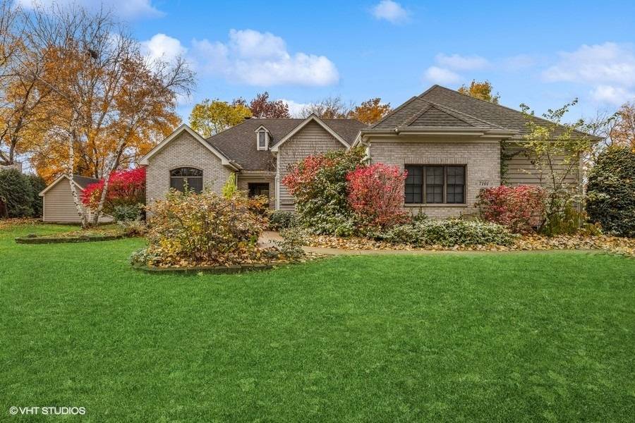 7101 Cherrywood LN, Spring Grove, IL 60081