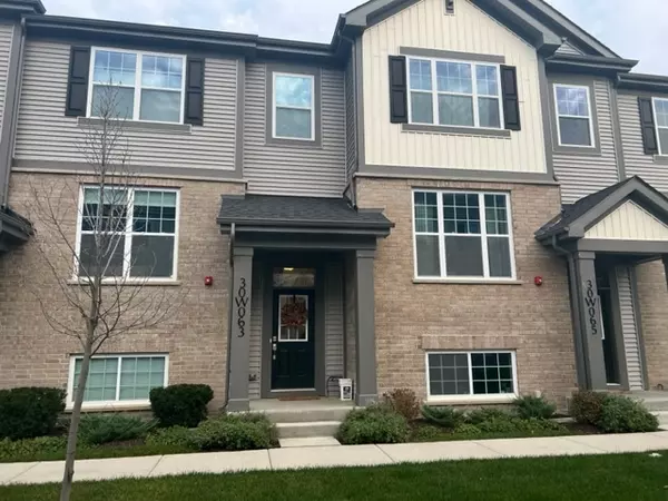 30W063 Brayman CT, Warrenville, IL 60563