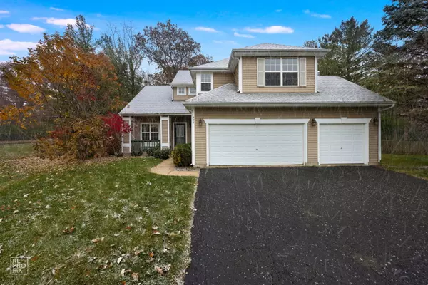 373 Haywood CIR, Round Lake, IL 60073