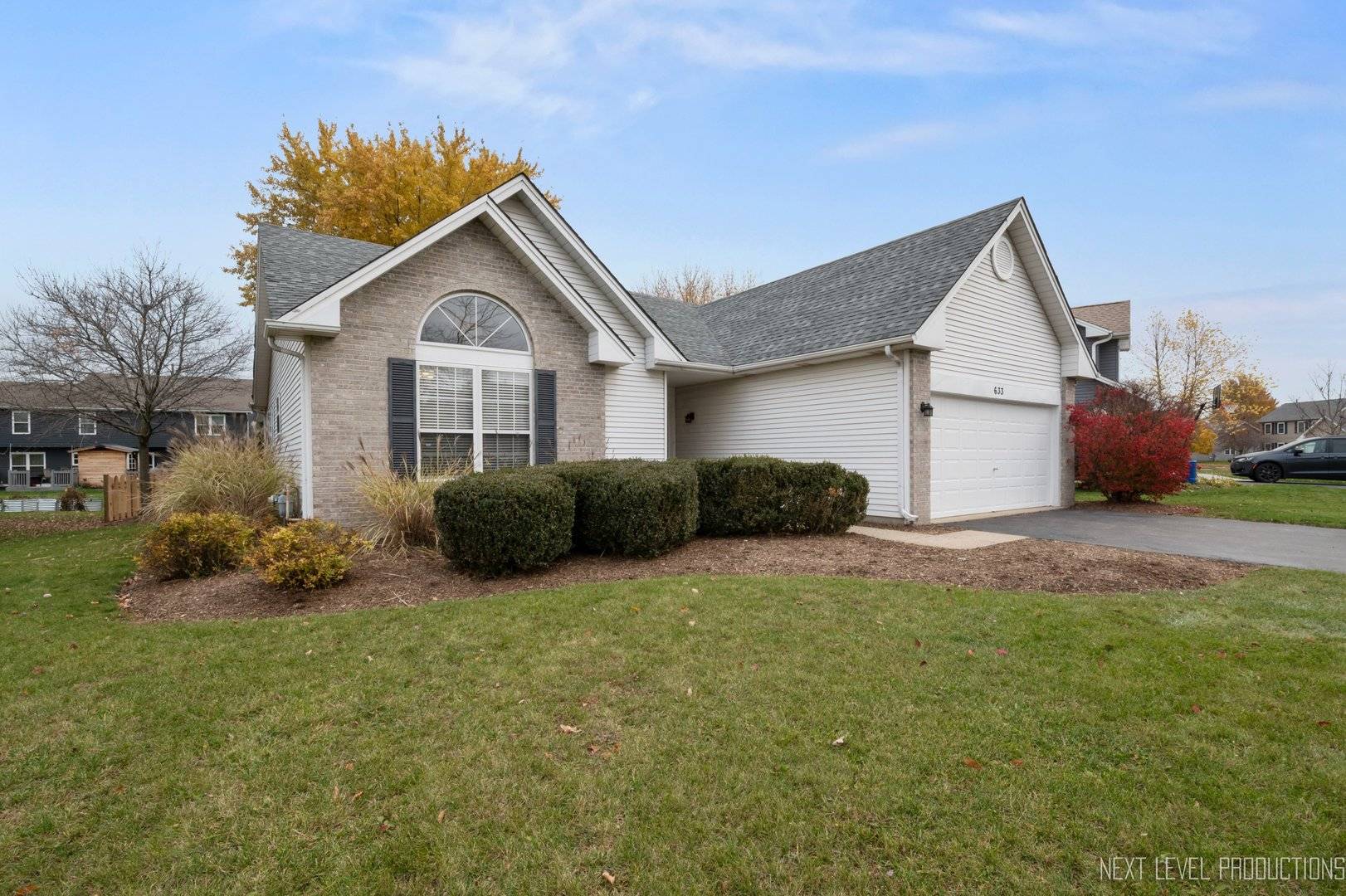 Oswego, IL 60543,633 Briarwood LN