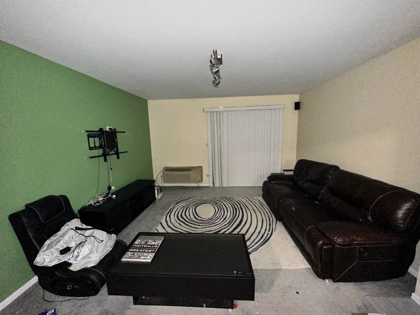 Vernon Hills, IL 60061,940 N LAKESIDE DR #2C