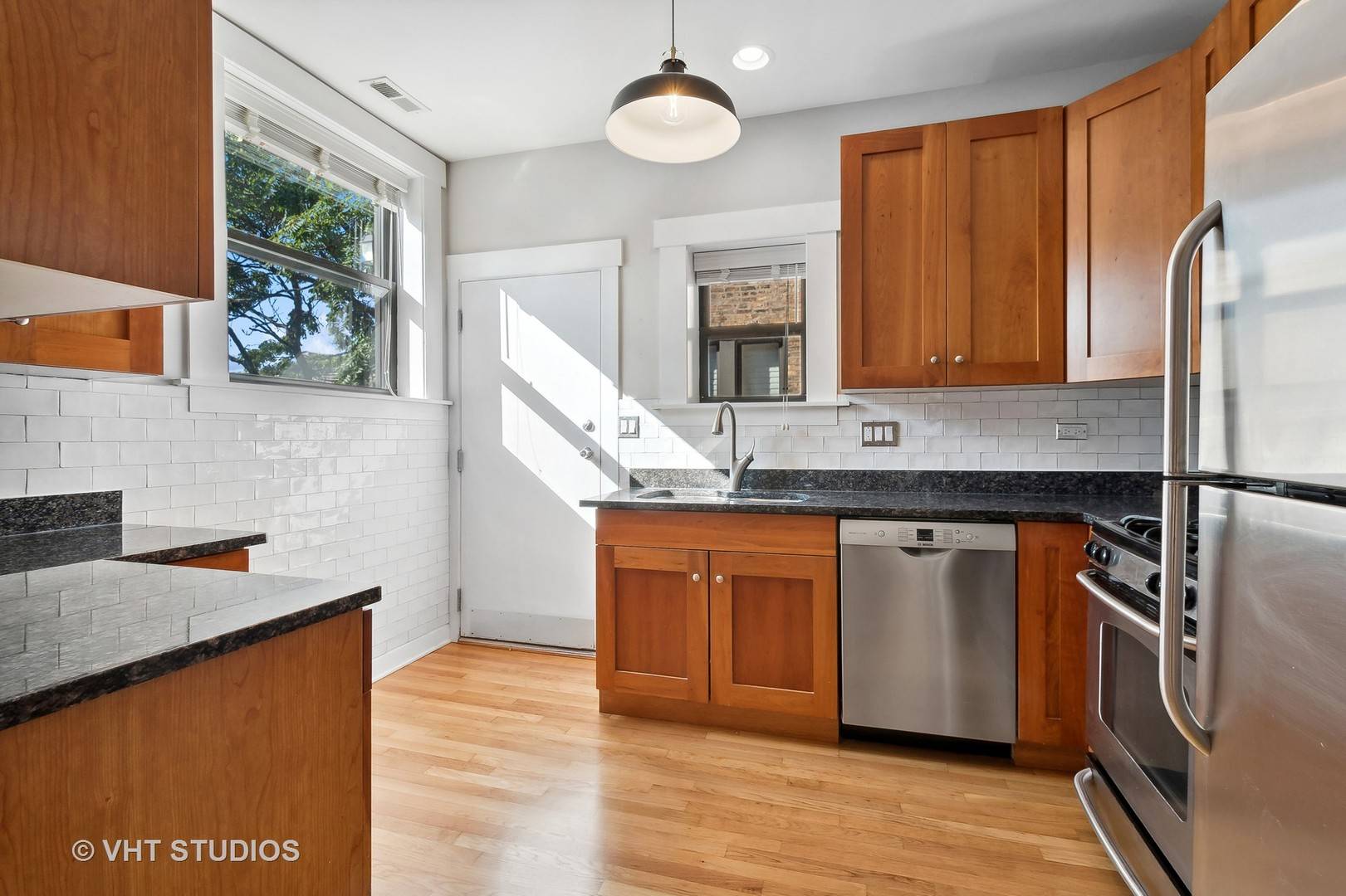Evanston, IL 60202,624 Judson AVE #3