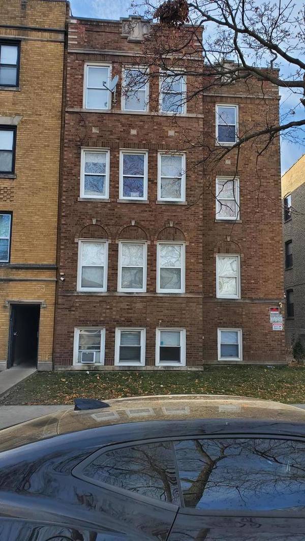 6342 N Artesian AVE #2B, Chicago, IL 60659