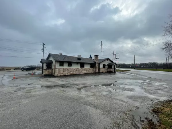 Danville, IL 61834,3124 Perrysville RD