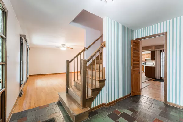 Lombard, IL 60148,720 Concord LN