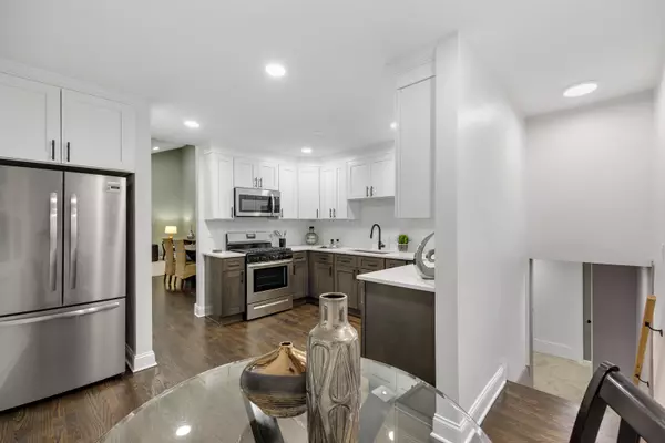 Oakbrook Terrace, IL 60181,1S140 Myrtle AVE