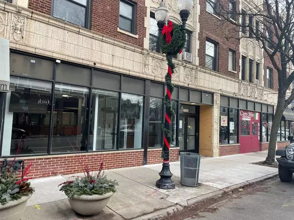 4605 N Lincoln AVE, Chicago, IL 60625