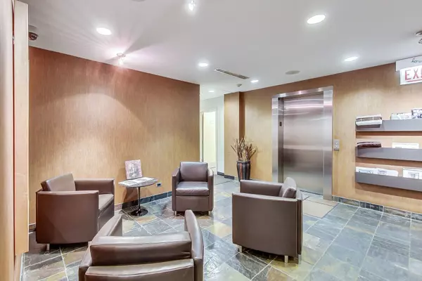 Chicago, IL 60611,212 E Ohio ST