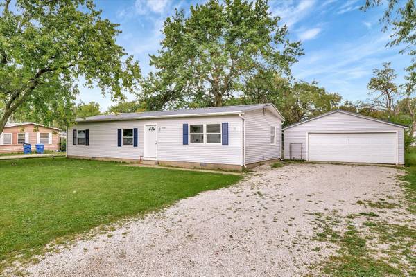 508 W Clark ST, Thomasboro, IL 61878