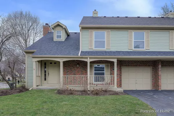 1388 Queensgreen CIR, Naperville, IL 60563