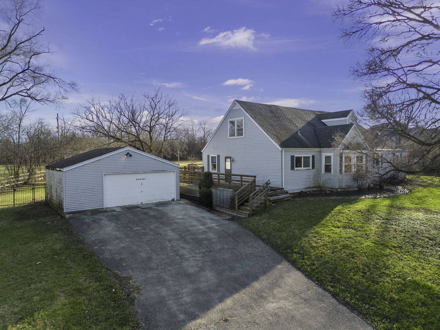26W441 Wiesbrook RD, Wheaton, IL 60189