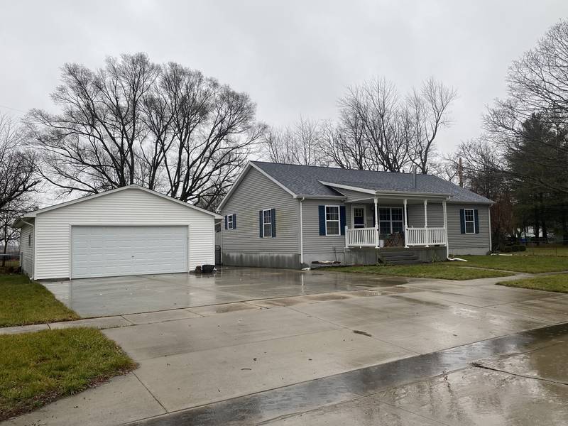 106 N Market ST, Bondville, IL 61815
