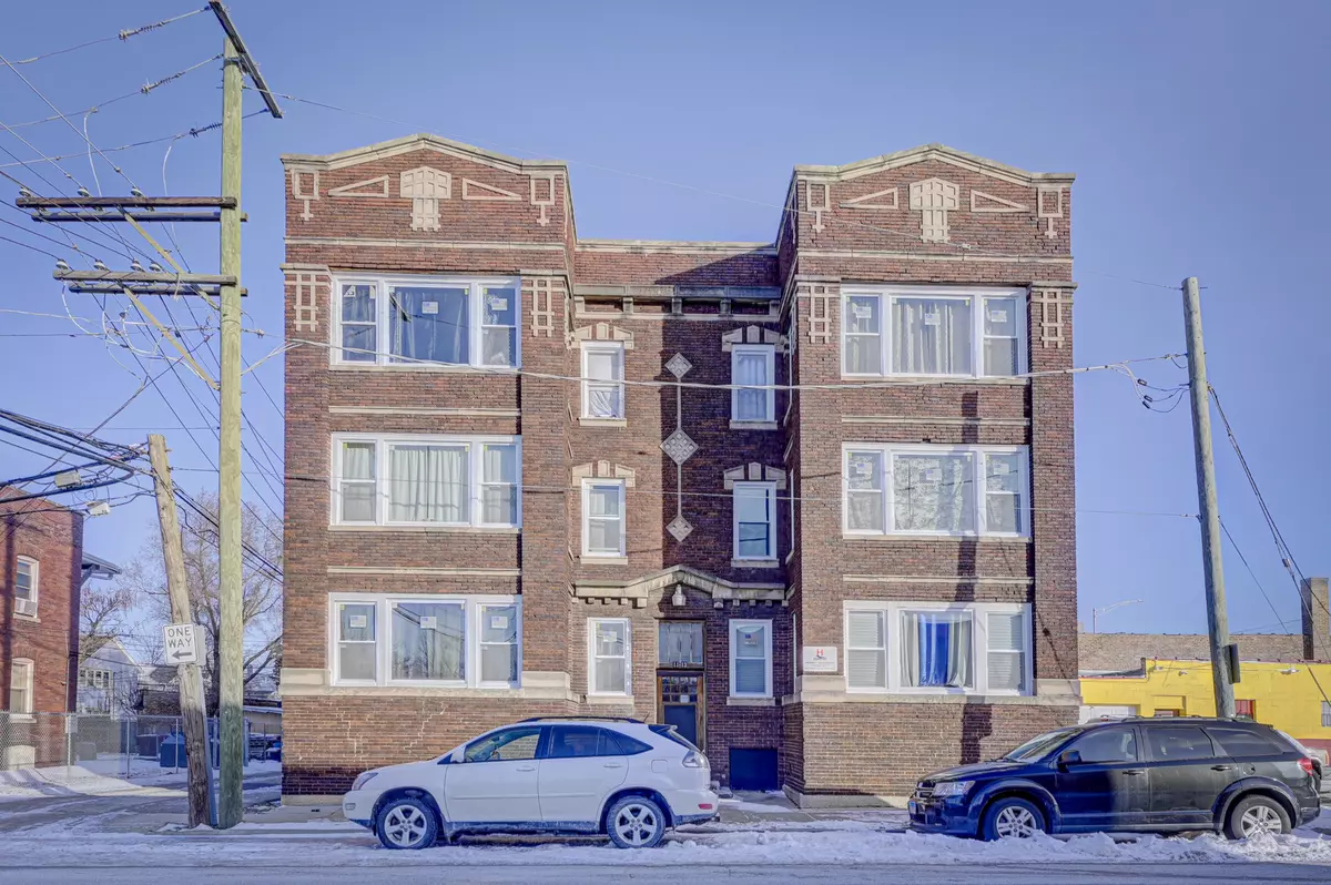 Chicago Heights, IL 60411,11 Hickory ST