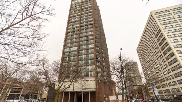 4170 N Marine DR #5M, Chicago, IL 60613