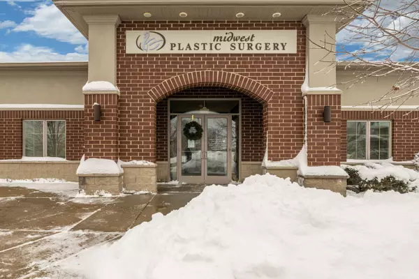 Algonquin, IL 60102,1474 Merchant DR