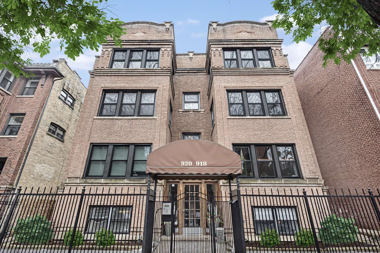 920 W Agatite AVE #G, Chicago, IL 60640