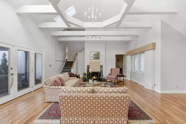 Riverwoods, IL 60015,1225 Studio LN