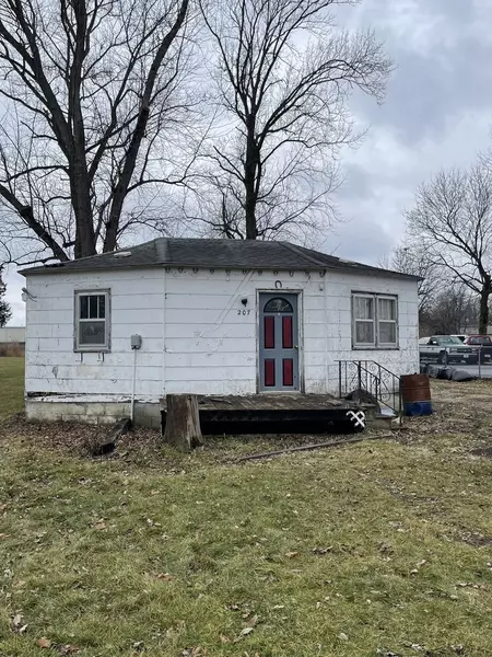 207 S East ST, Gardner, IL 60424