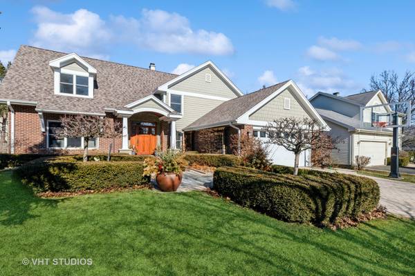 302 Sheffield LN, Vernon Hills, IL 60061