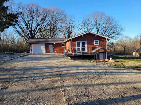 2541 E 22nd RD, Marseilles, IL 61341