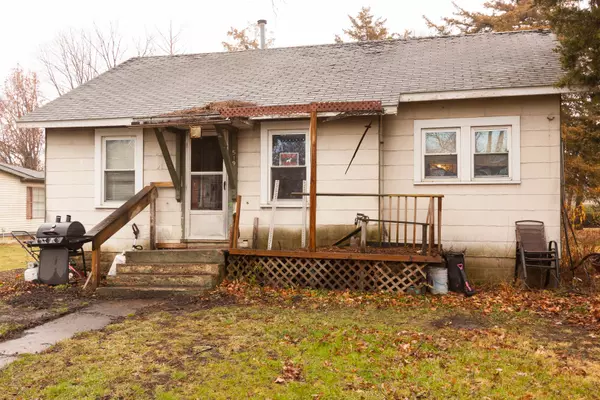 519 Sheridan ST, Chenoa, IL 61726