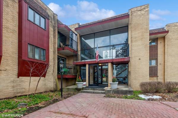 787 Wilson AVE #12,  Glen Ellyn,  IL 60137