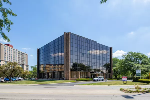 7601 S Kostner AVE #401, Chicago, IL 60652