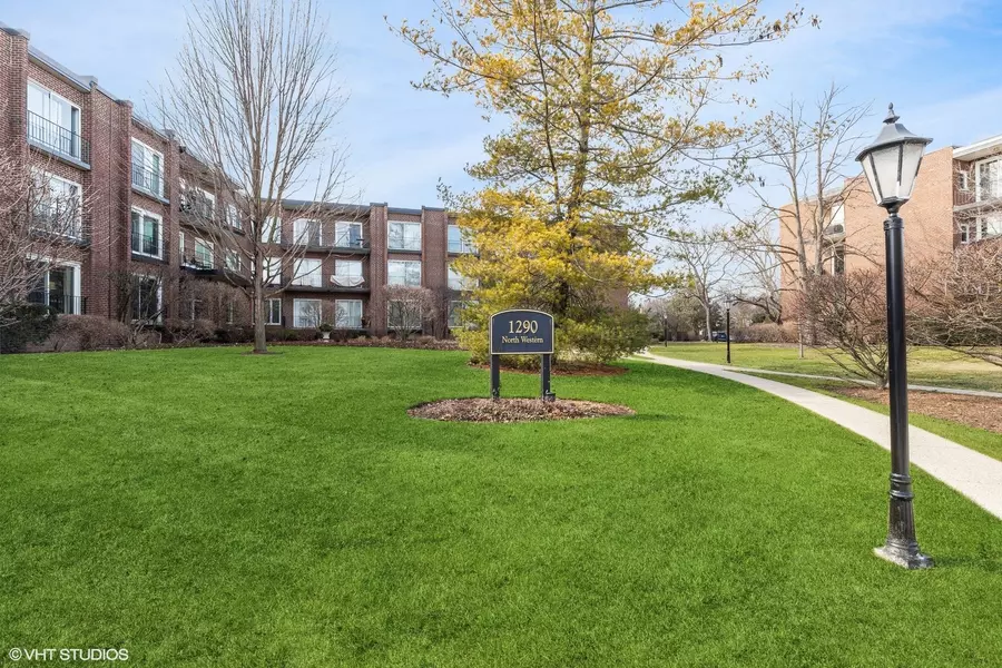 1290 N Western AVE #205, Lake Forest, IL 60045