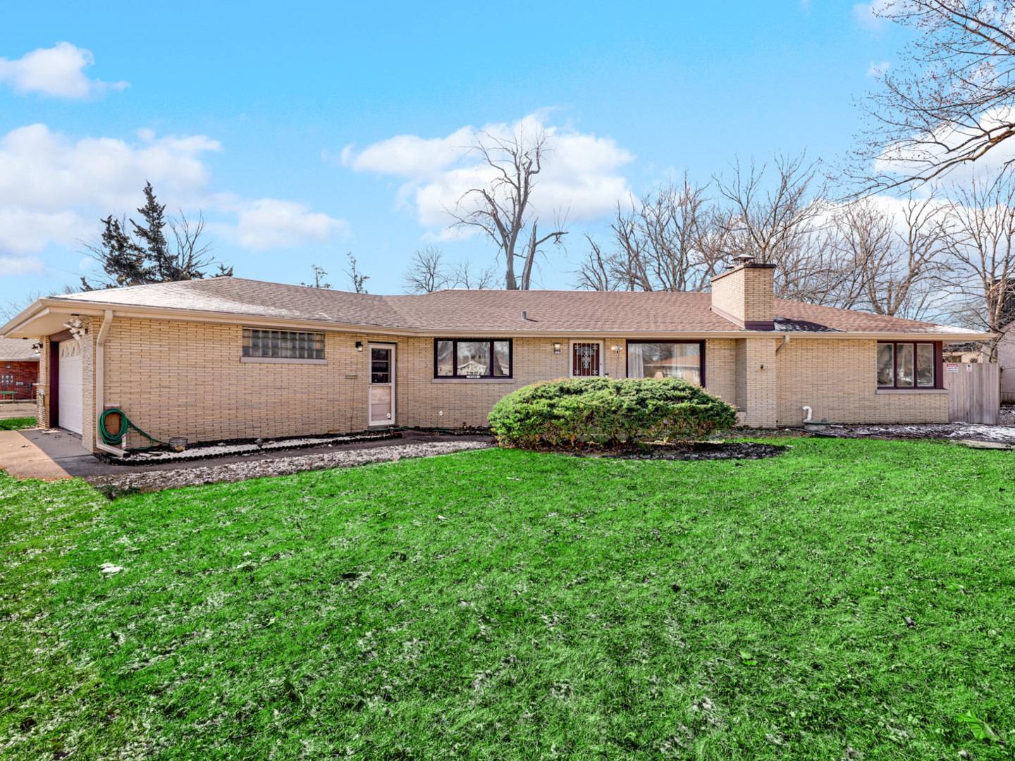 1600 Black RD, Joliet, IL 60435