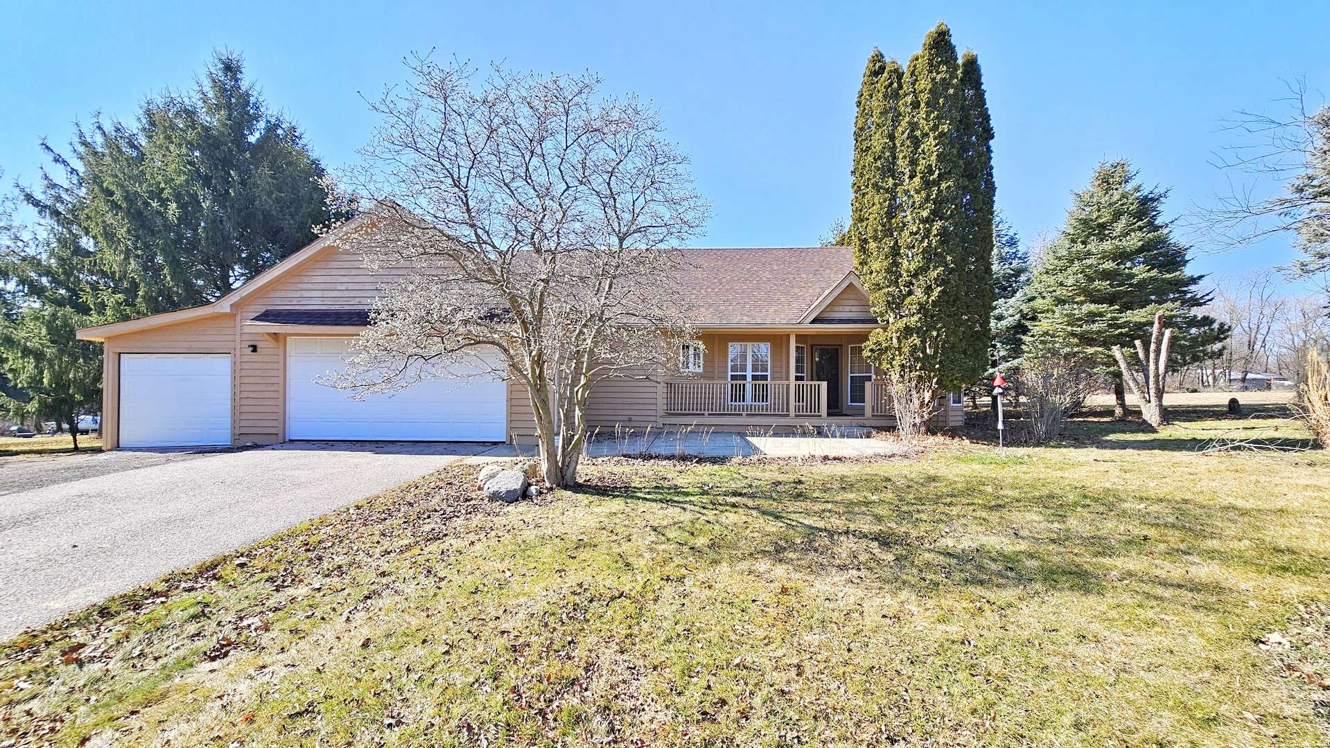 8515 S HILL RD, Marengo, IL 60152