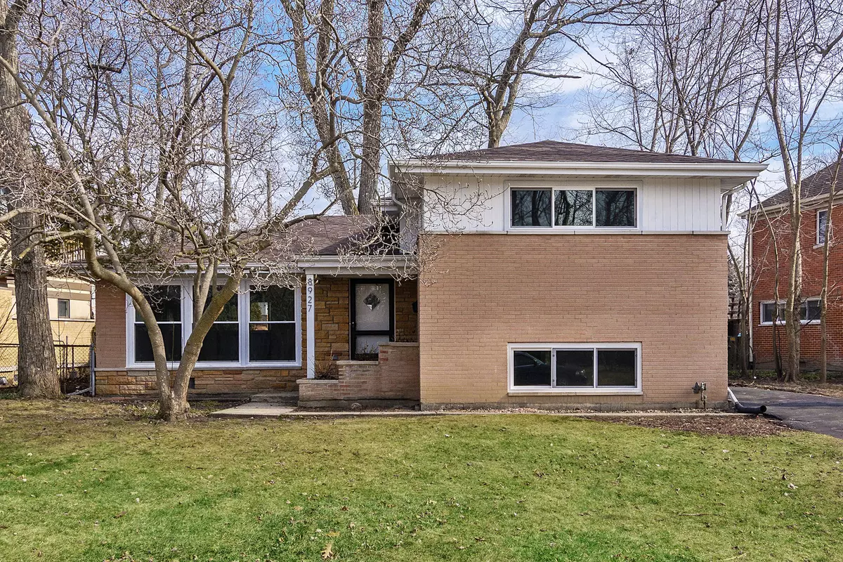 Skokie, IL 60076,8927 Pottawattami DR