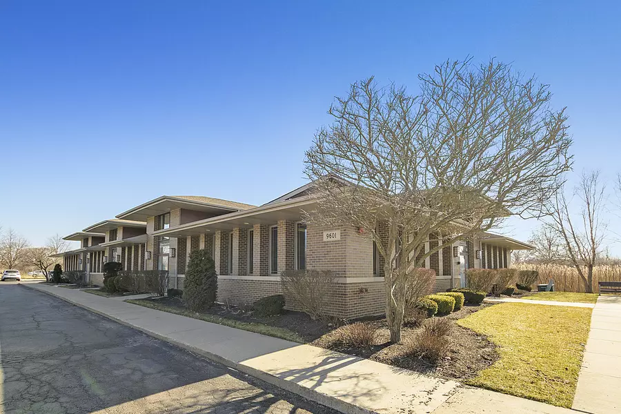 9601 165th ST #6, Orland Park, IL 60462