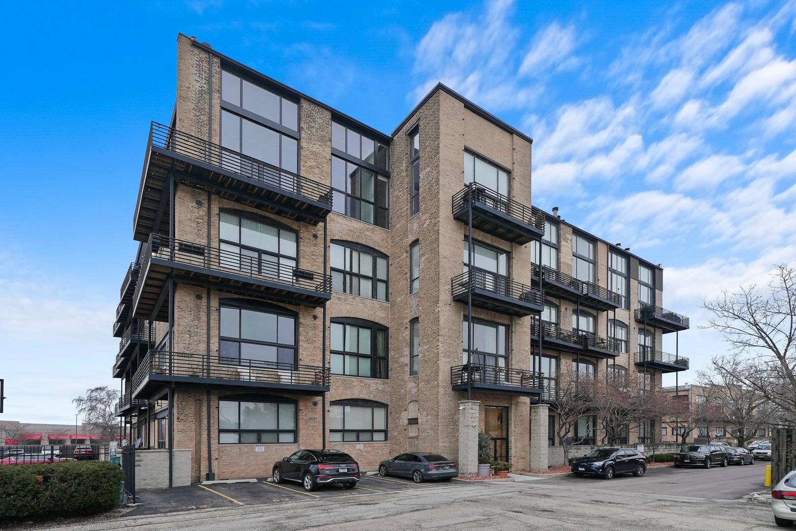 Chicago, IL 60614,2614 N Clybourn AVE #411