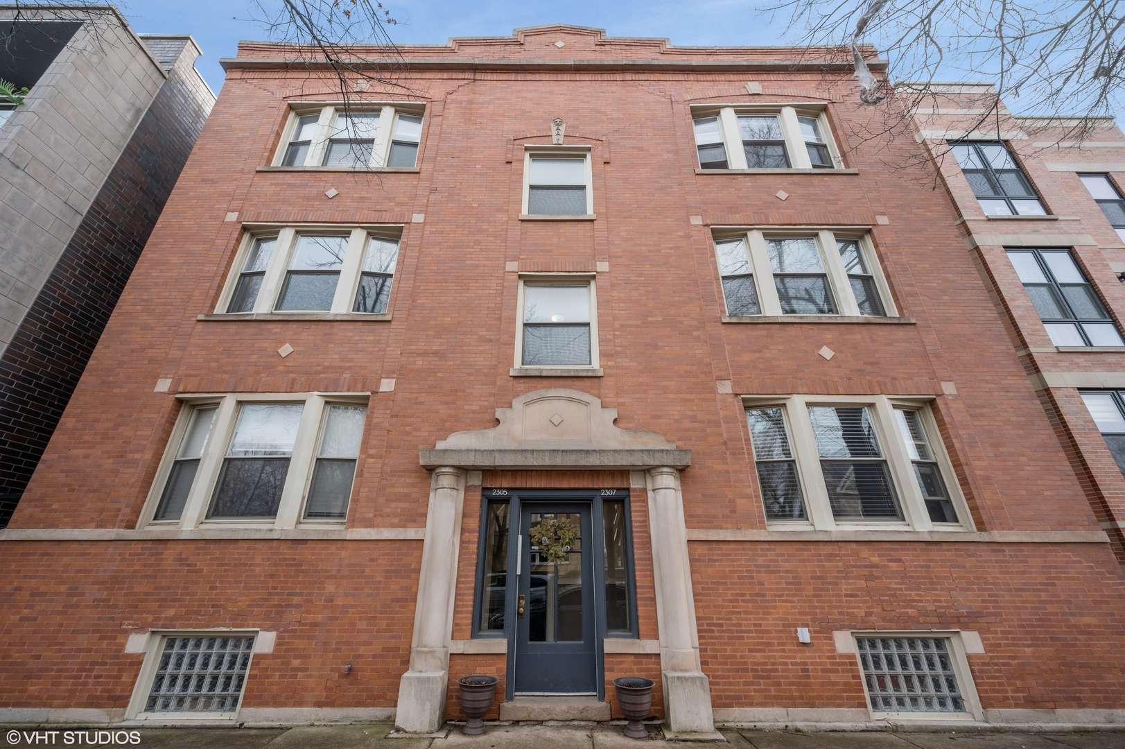 2307 W Roscoe ST #3, Chicago, IL 60618