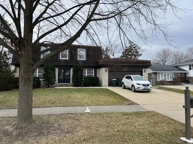 2432 S Shag Bark TRL, Arlington Heights, IL 60005