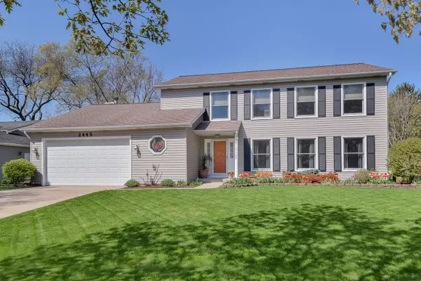 2445 Flambeau DR, Naperville, IL 60564