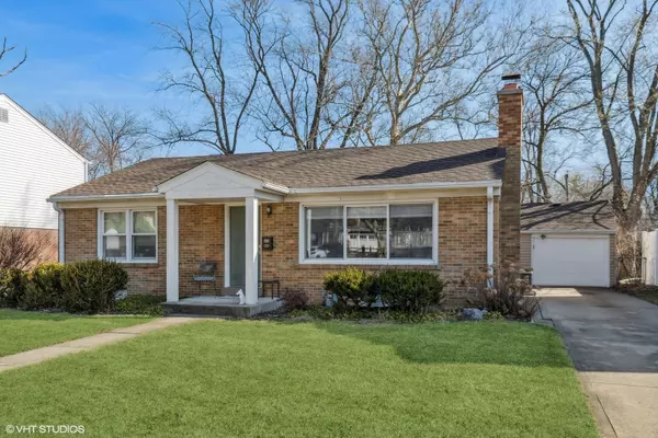 Deerfield, IL 60015,659 DEERPATH DR