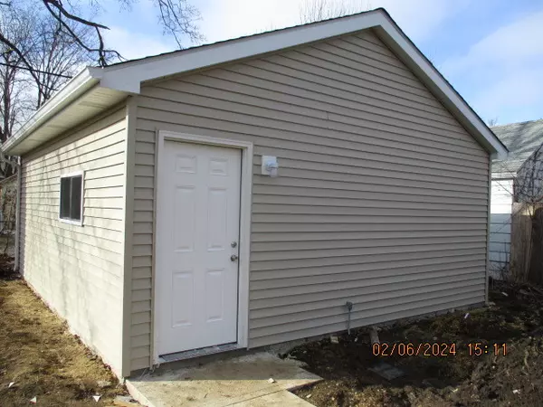 Rockford, IL 61103,2114 N Church ST