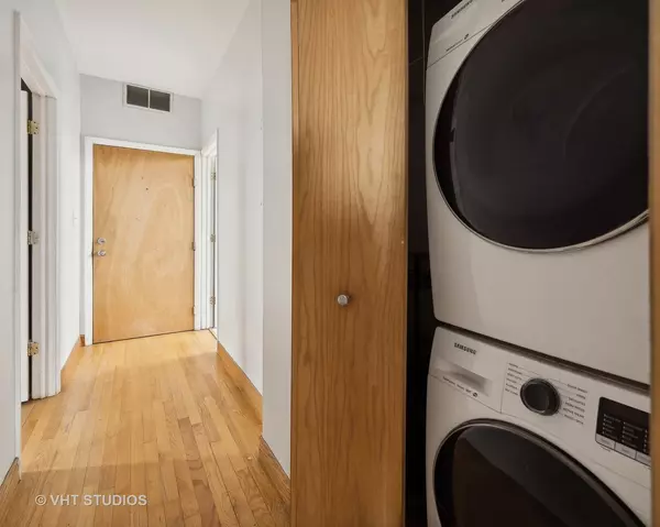 Chicago, IL 60612,2001 W Ohio ST #3S