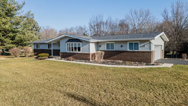 1305 Deerfield RD, Princeton, IL 61356