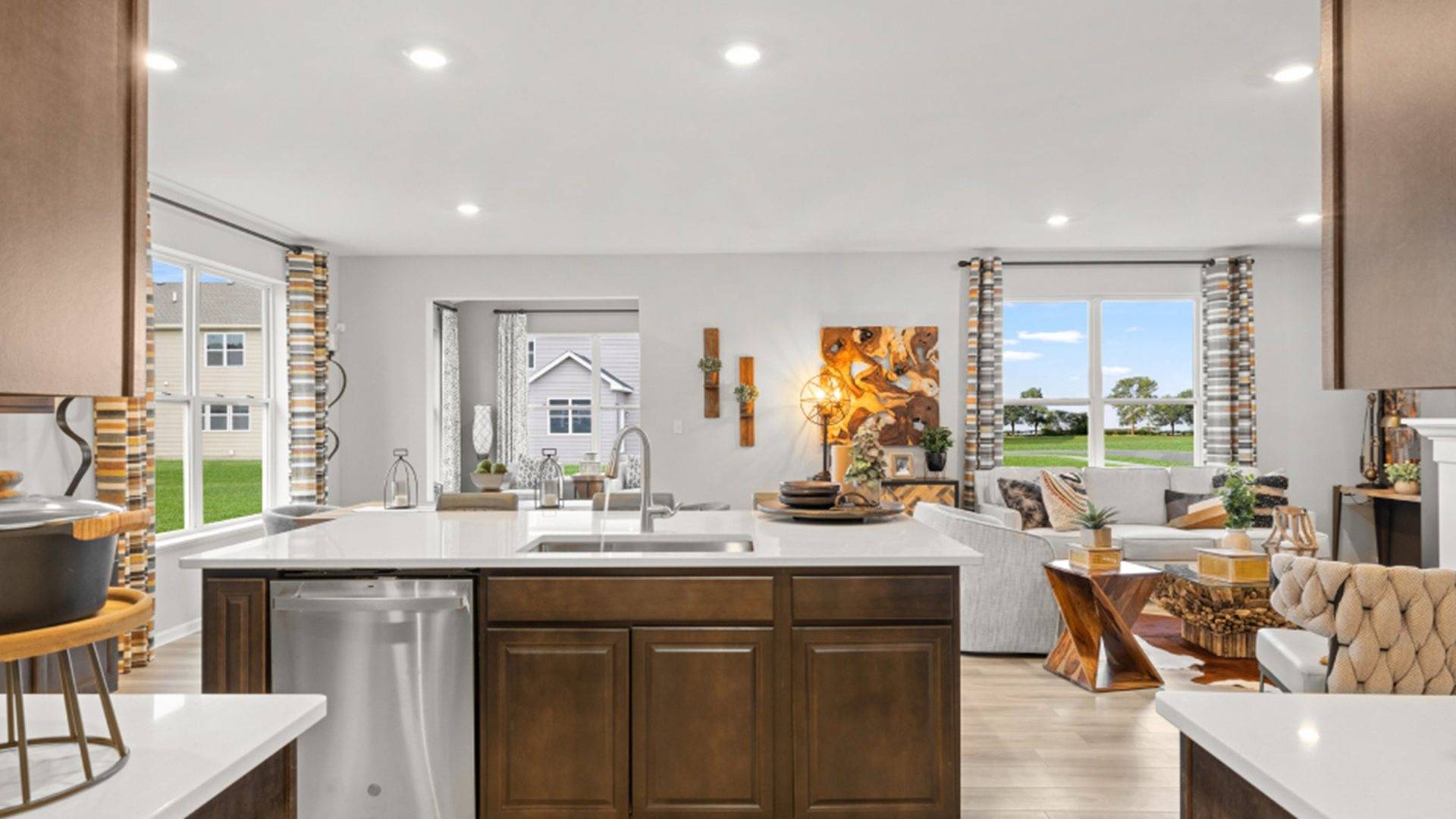 Elburn, IL 60119,1440 Collins DR