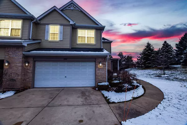 201 Wimbledon PL,  Bloomingdale,  IL 60108