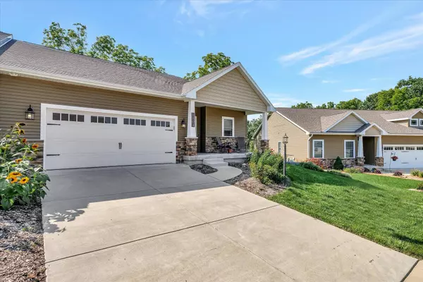 Mahomet, IL 61853,1804 Lake Ridge CT