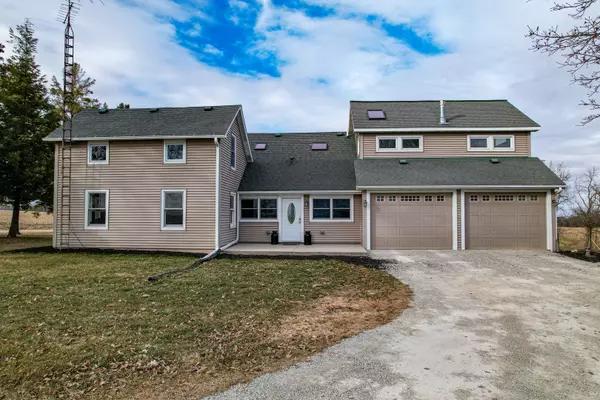 Chadwick, IL 61014,3605 Big Hill RD