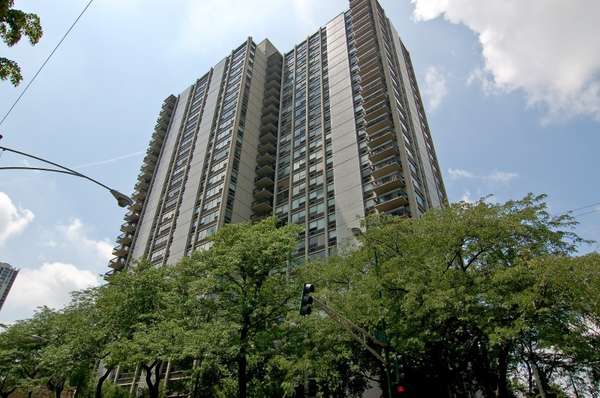 1255 N Sandburg TER #1906E,  Chicago,  IL 60610