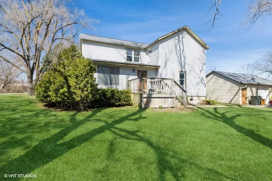 41W062 Jackson ST, Pingree Grove, IL 60140