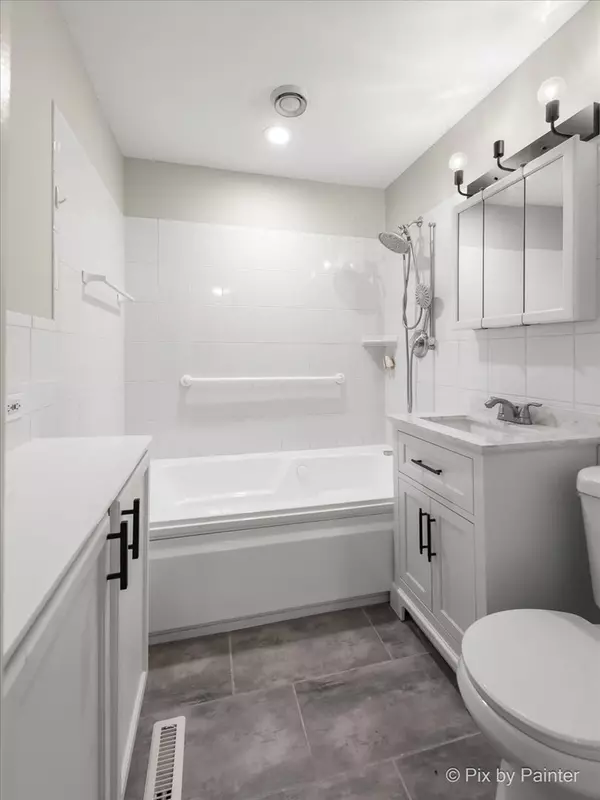 Streamwood, IL 60107,803 Forest DR