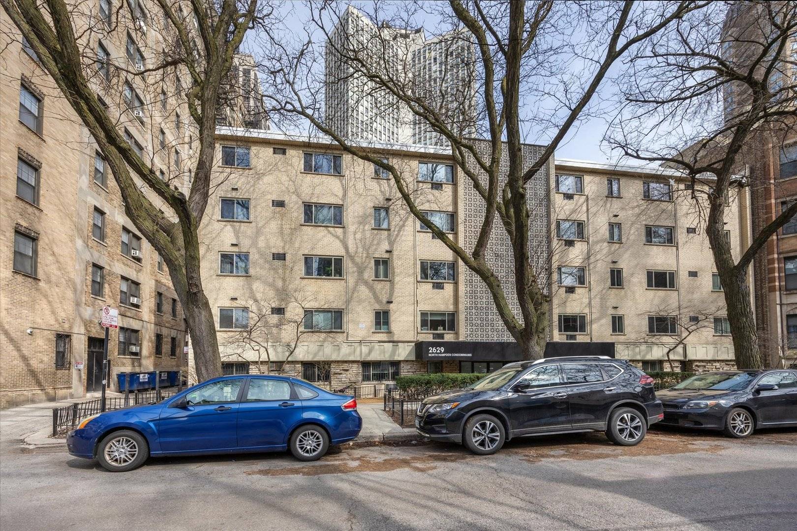 Chicago, IL 60614,2629 N Hampden CT #210